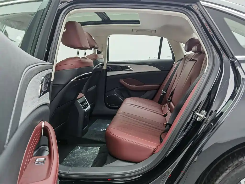 Hongqi H5 PHEV 2026 2025 130 Super Hybrid Edition