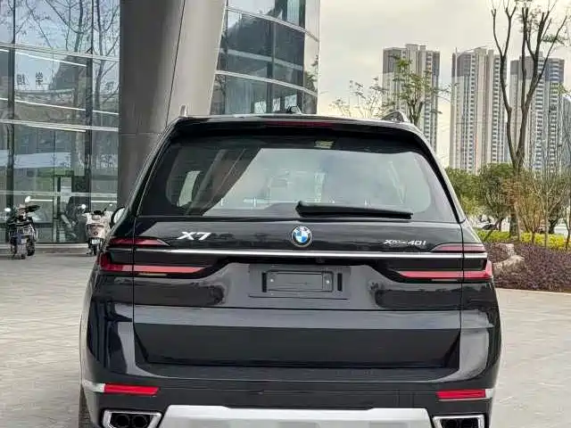 BMW X7 2023 xDrive40i Exclusive Luxury Package фото 9