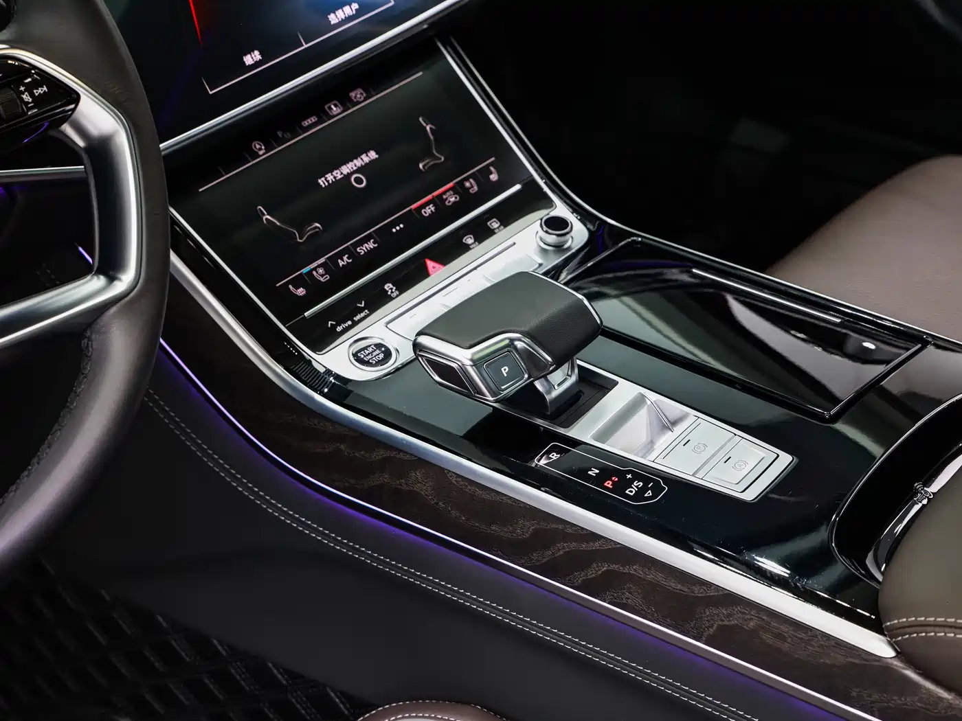 Audi A8 2023 A8L 50 TFSI quattro Exclusive фото 19