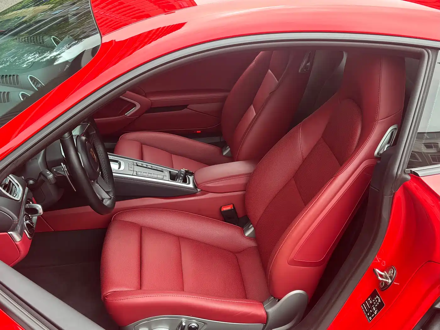 Porsche 718 2018 Cayman 2.0T фото 11