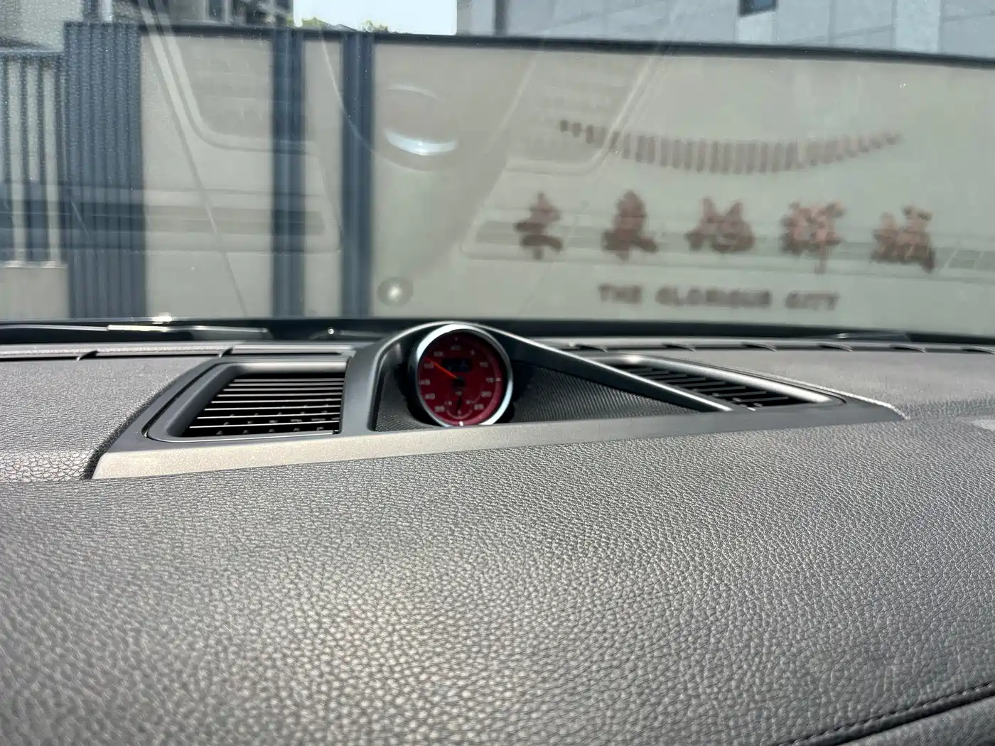 Photo 20 - Porsche Panamera