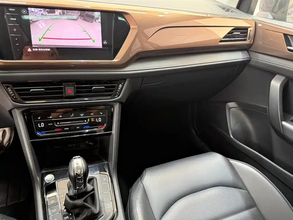 Volkswagen Tharu 2021 280TSI 2WD Luxury Plus фото 12