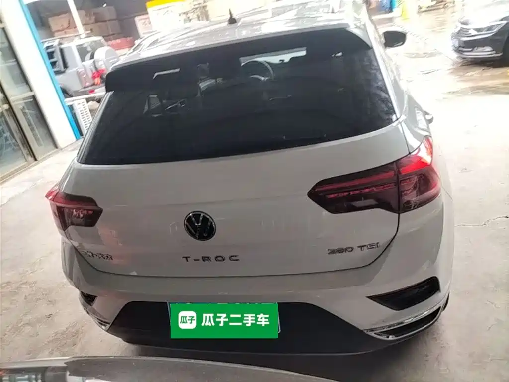 VOLKSWAGEN T-ROC EXPLORING SONGS