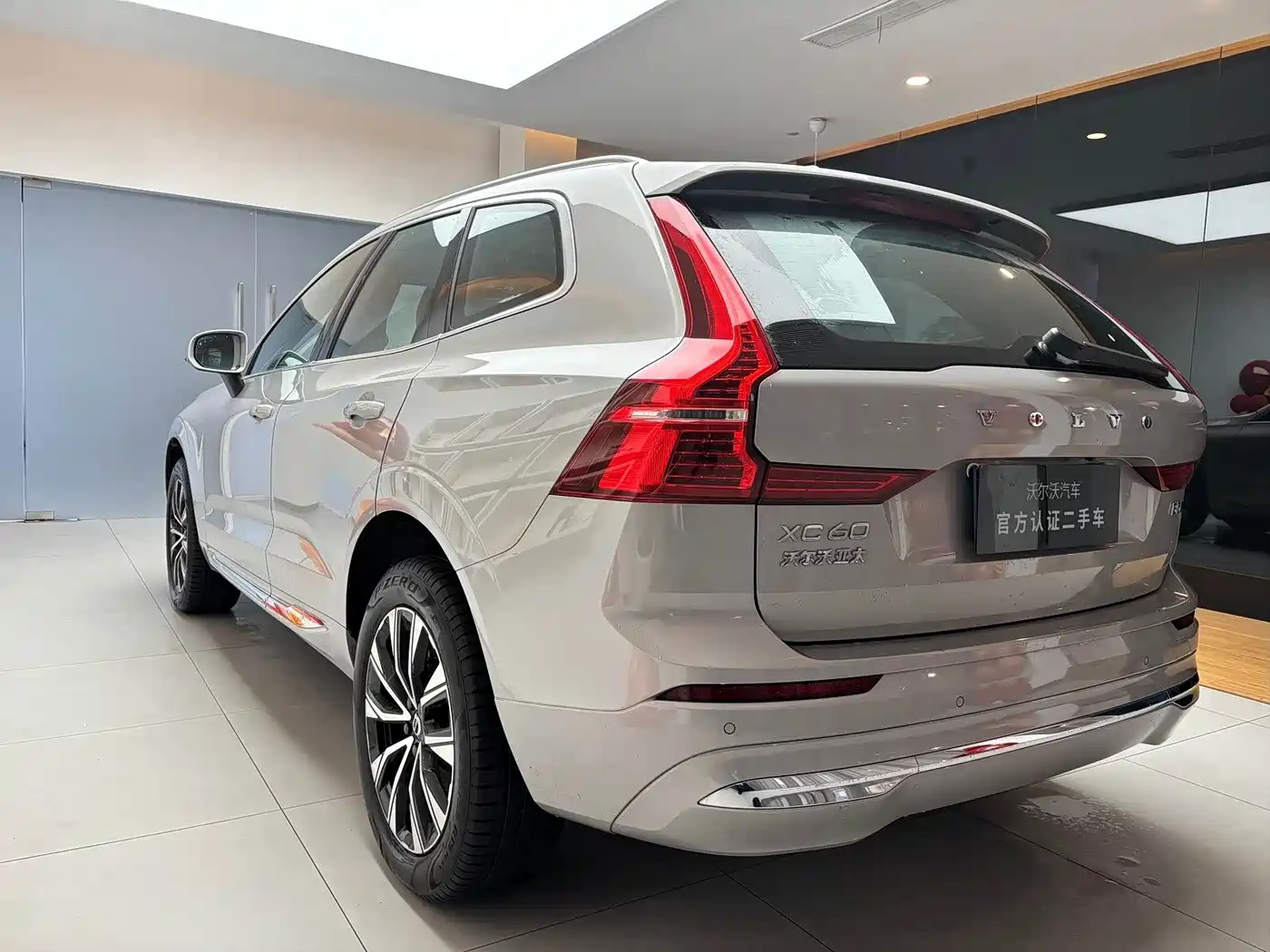 VOLVO XC60