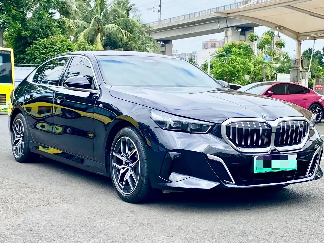 BMW i5 2024 eDrive 35L M Sport Package фото 3