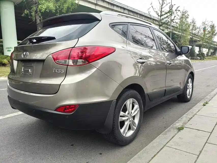 Hyundai Beijing Hyundai ix35 2015 2.0L Automatic 2WD Smart Type China IV фото 8