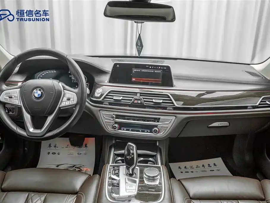 BMW 7 Series 2019 730Li Luxury Package фото 13