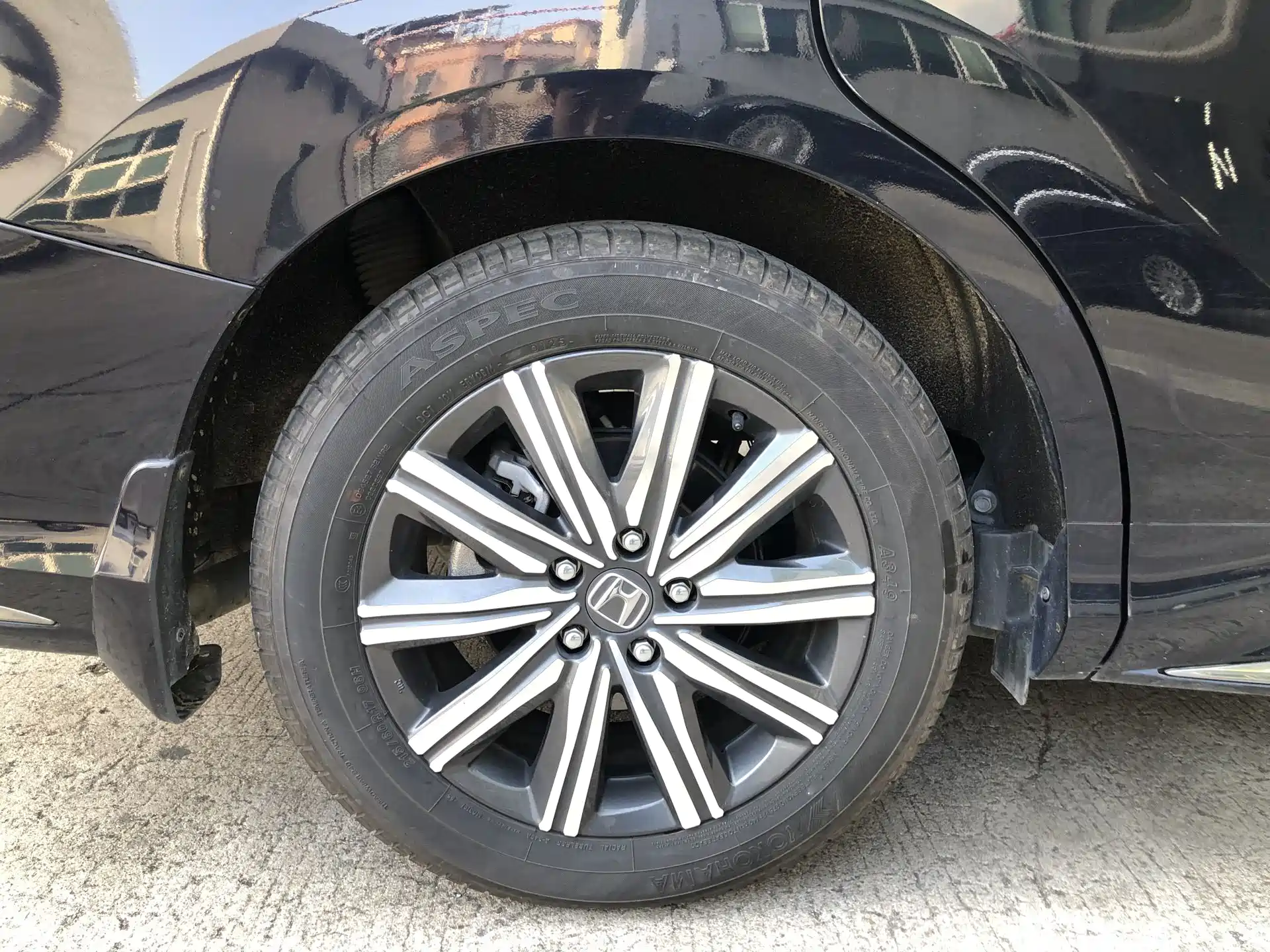 Photo 10 - Honda Odyssey