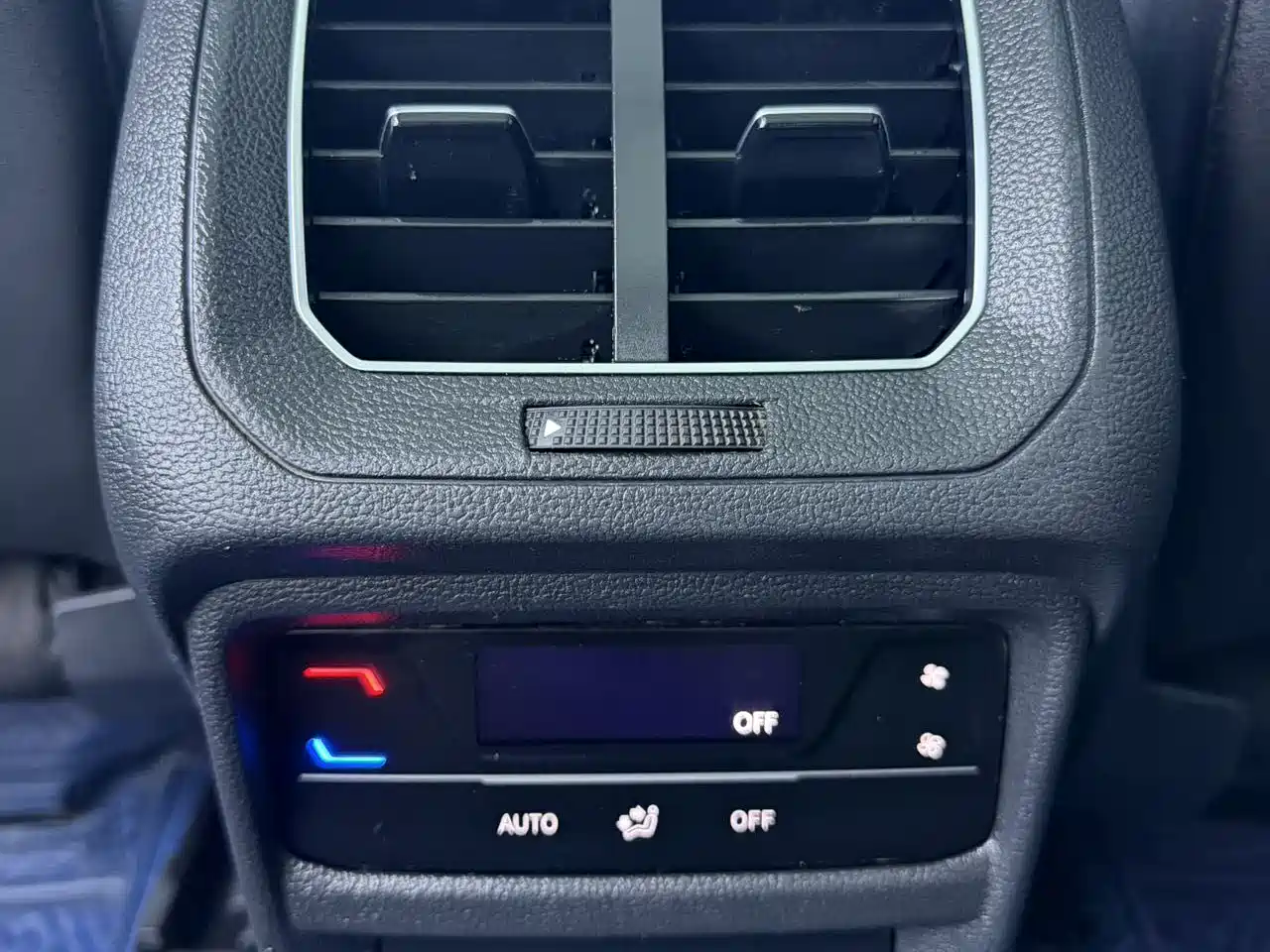 Volkswagen Tayron 2023 280TSI 2WD Luxury Plus Advanced Edition фото 15