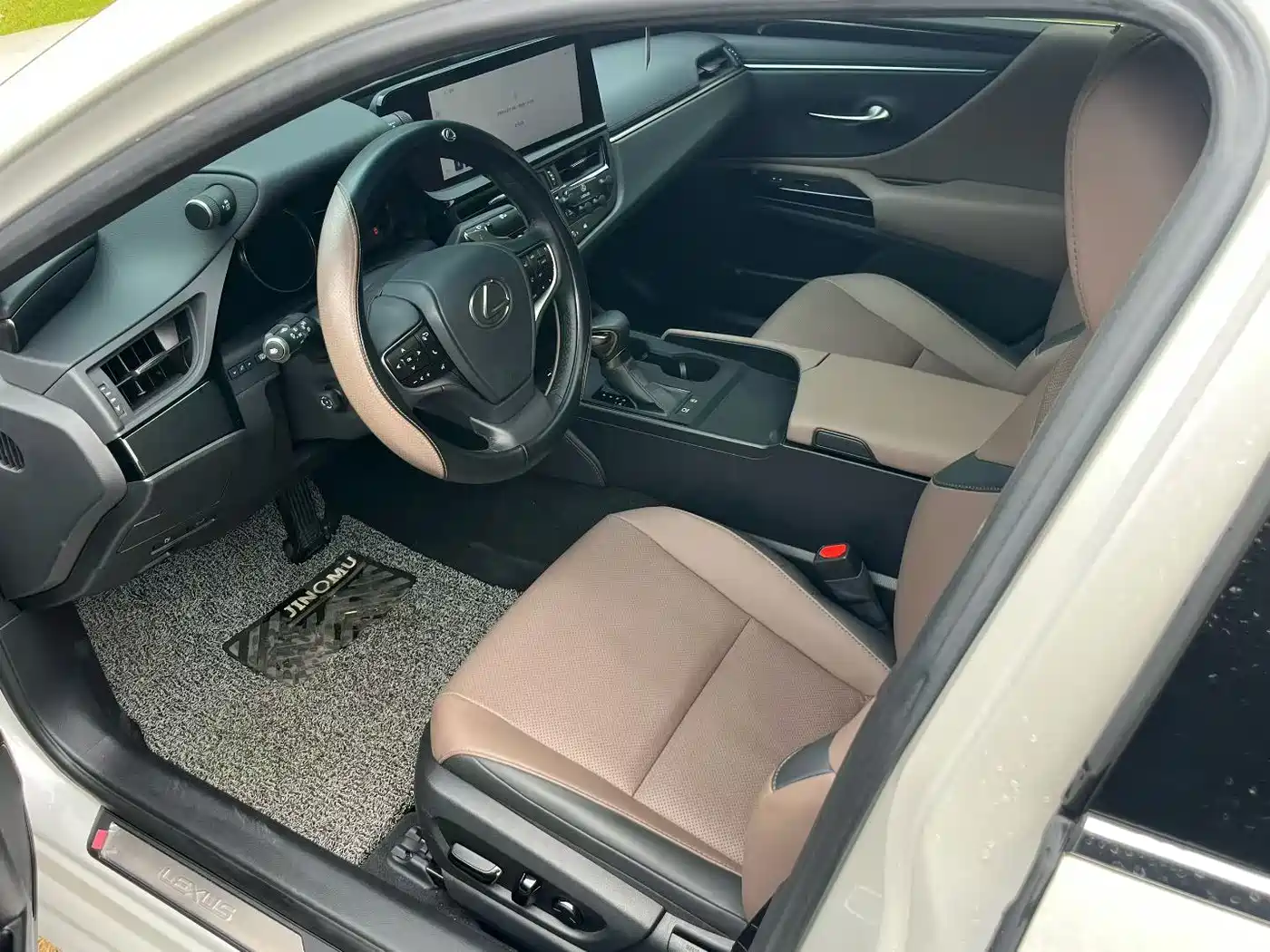 Lexus ES 2024 200 Premium Edition фото 6