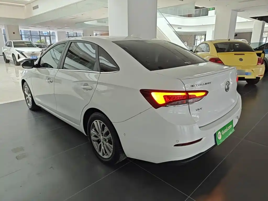 Фото 5 - Buick Excelle