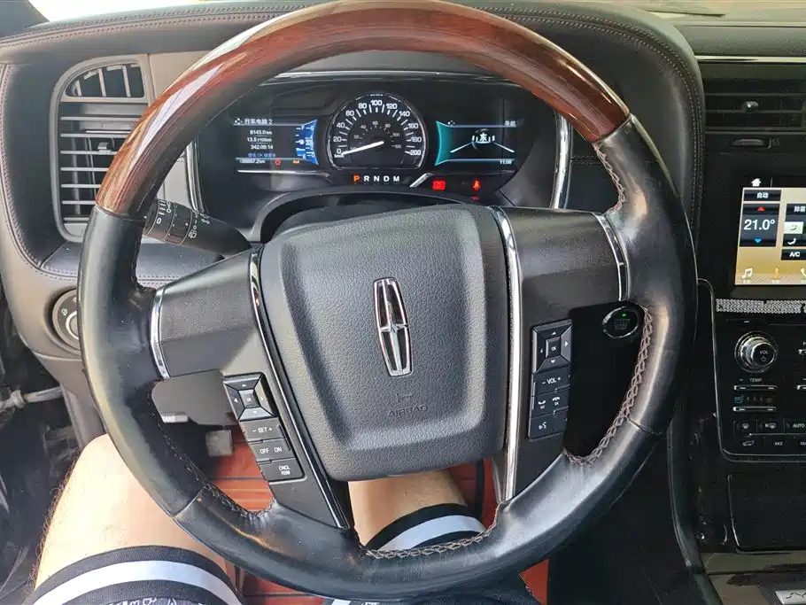 Lincoln Navigator 2016 3.5T AWD фото 15