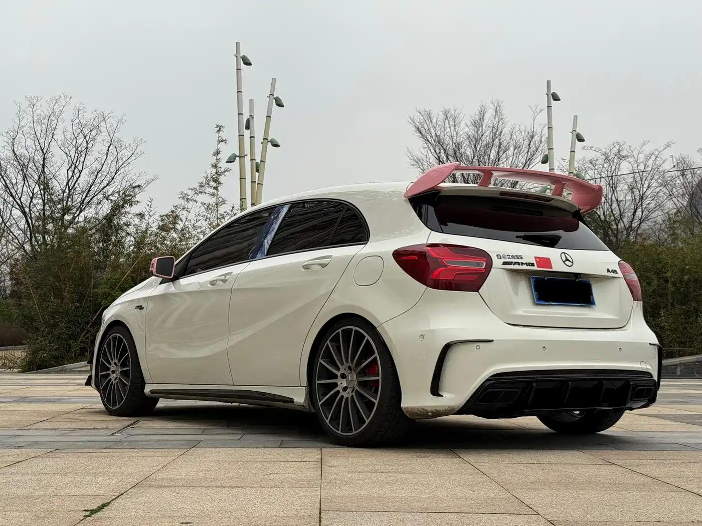 Mercedes-Benz A-Class AMG (Import) 2017 Facelift AMG A 45 4MATIC China VI фото 3