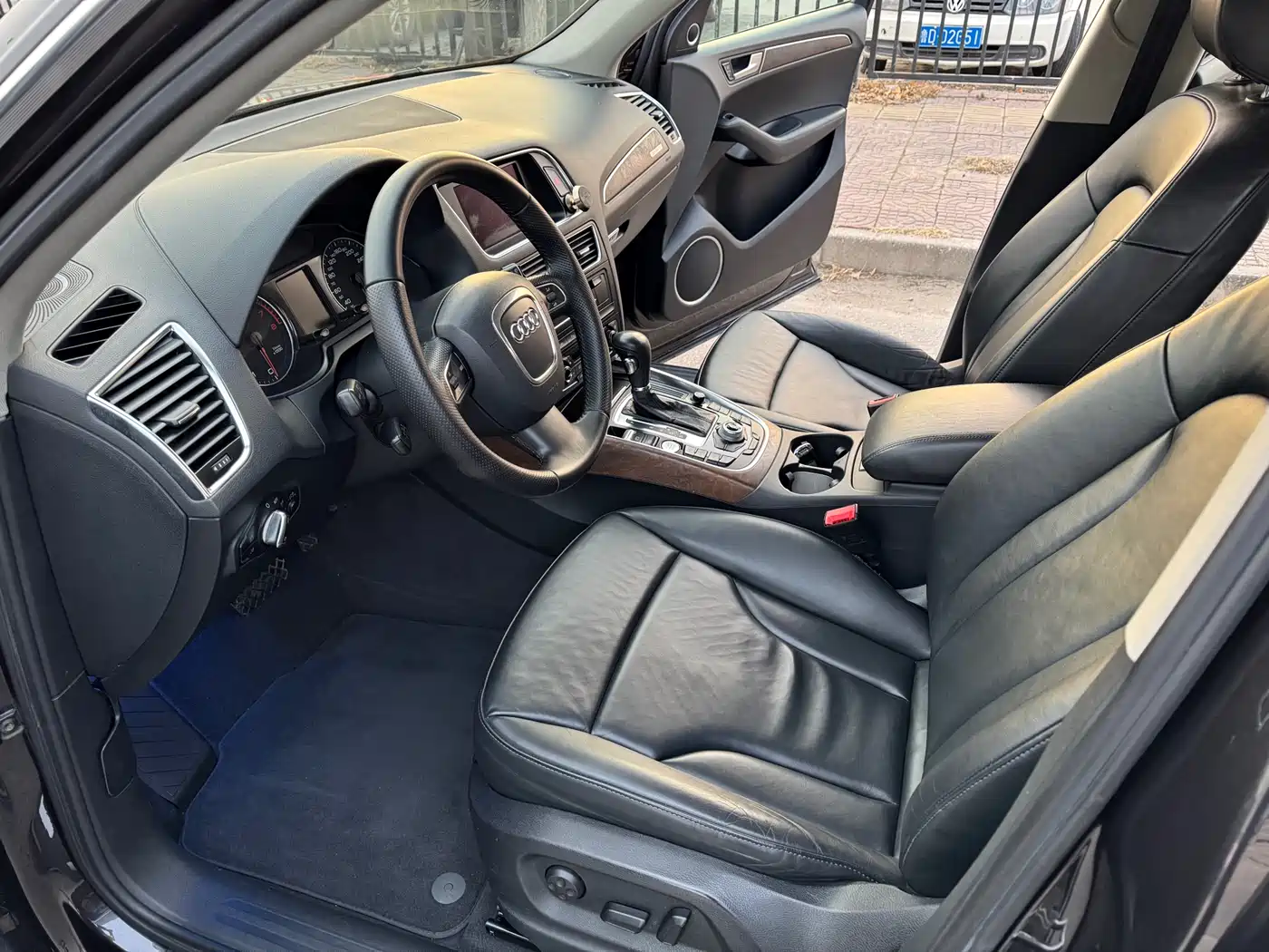 Audi Q5 (Import) 2010 3.2FSI Off-road Edition фото 7