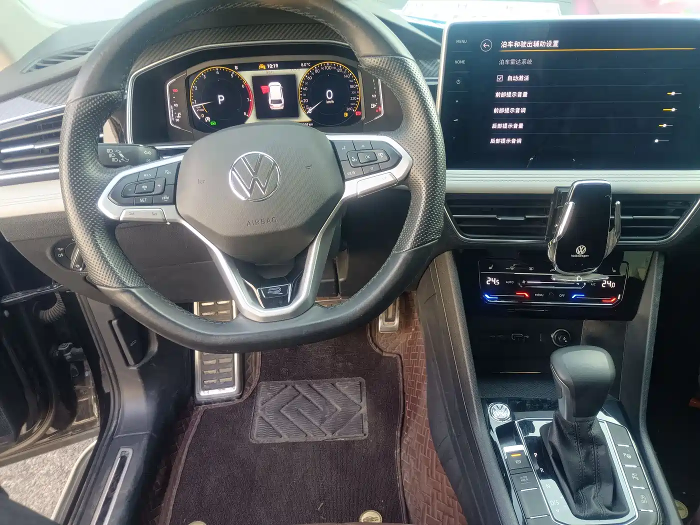 Volkswagen Tiguan L 2024 330TSI Automatic 2WD R-Line Premium Enjoyment Edition фото 8