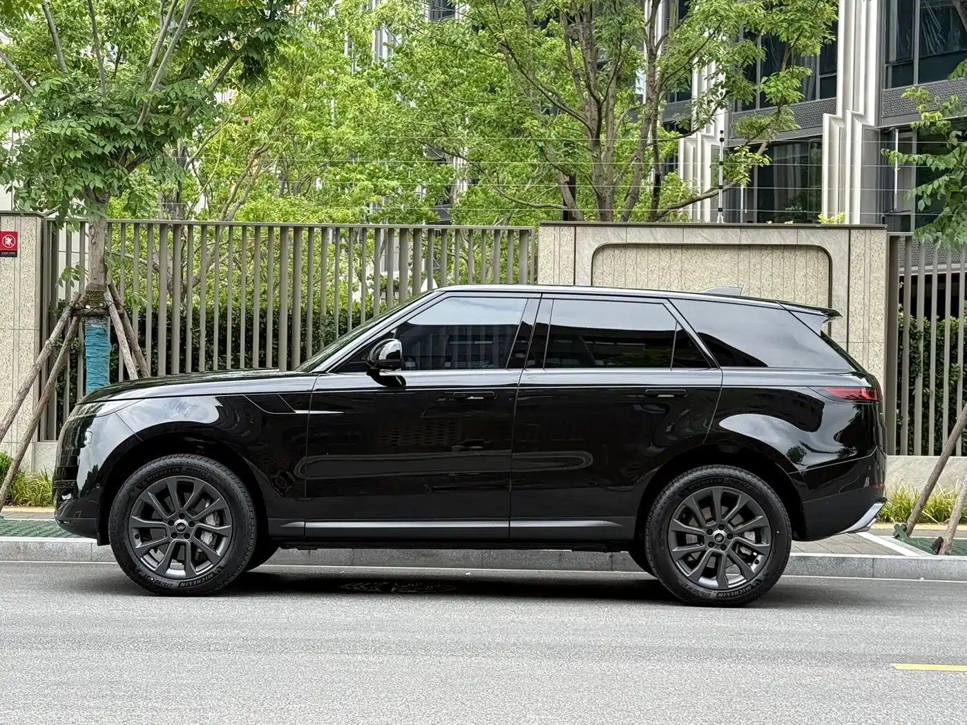 Land Rover Range Rover Sport 2024 360PS S фото 10
