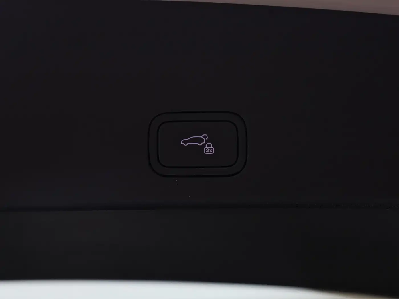 Фото 22 - Li Auto i6