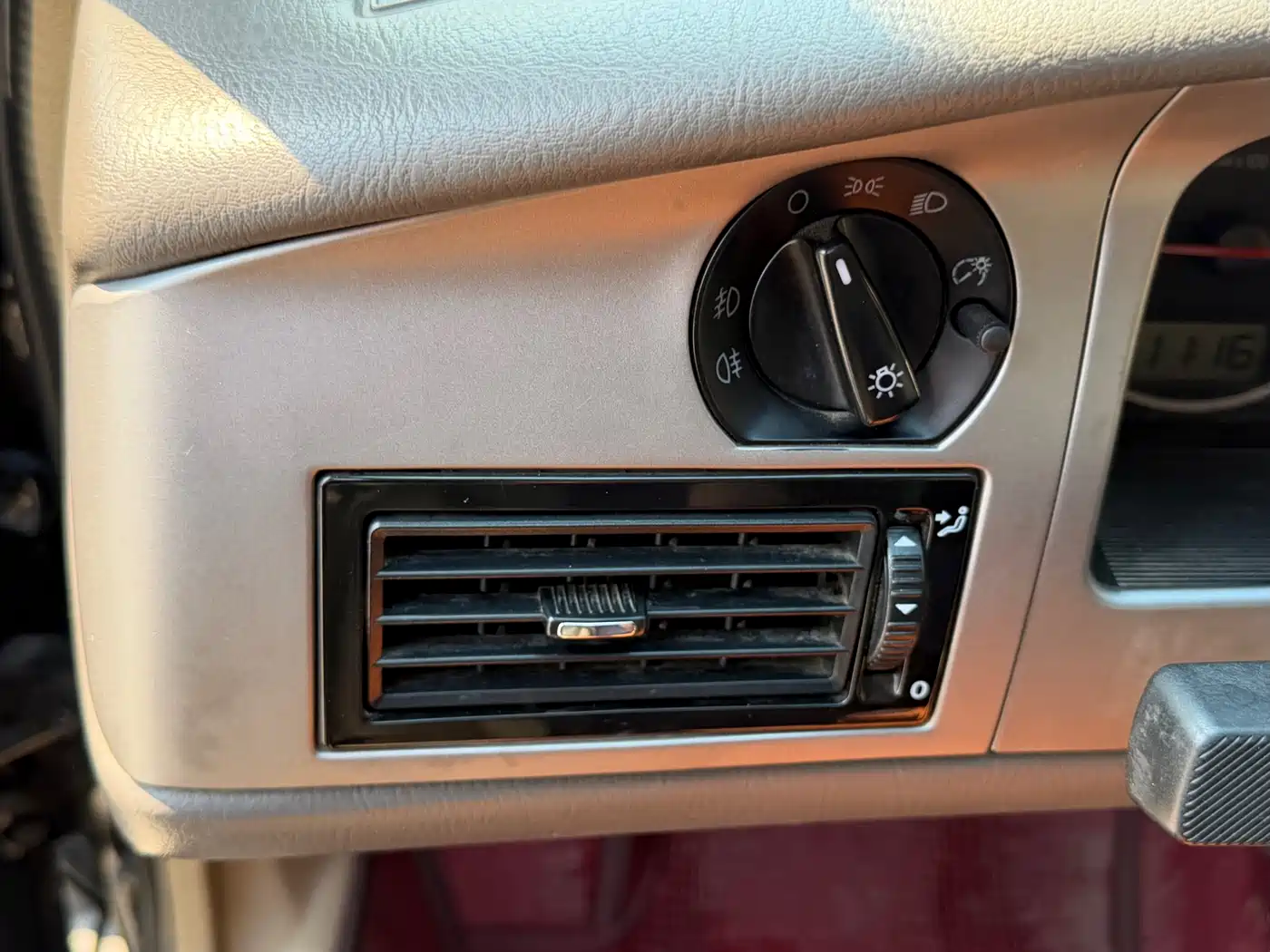 Volkswagen Santana Vista 2008 1.8L Manual Comfort Edition фото 16