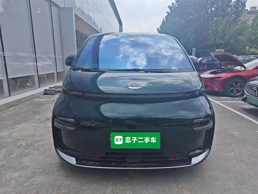 Geely Galaxy Yizhen L380 2025 Model 805km Flagship Edition AWD фото 3