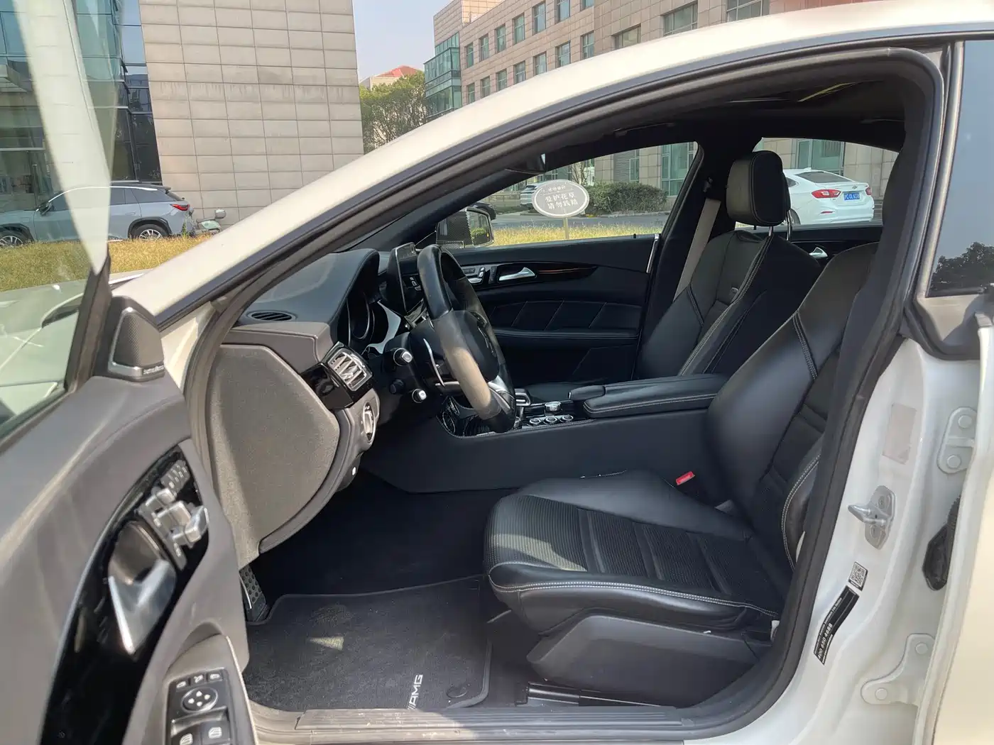 Mercedes-Benz CLS AMG 2015 AMG CLS 63 S 4MATIC фото 13