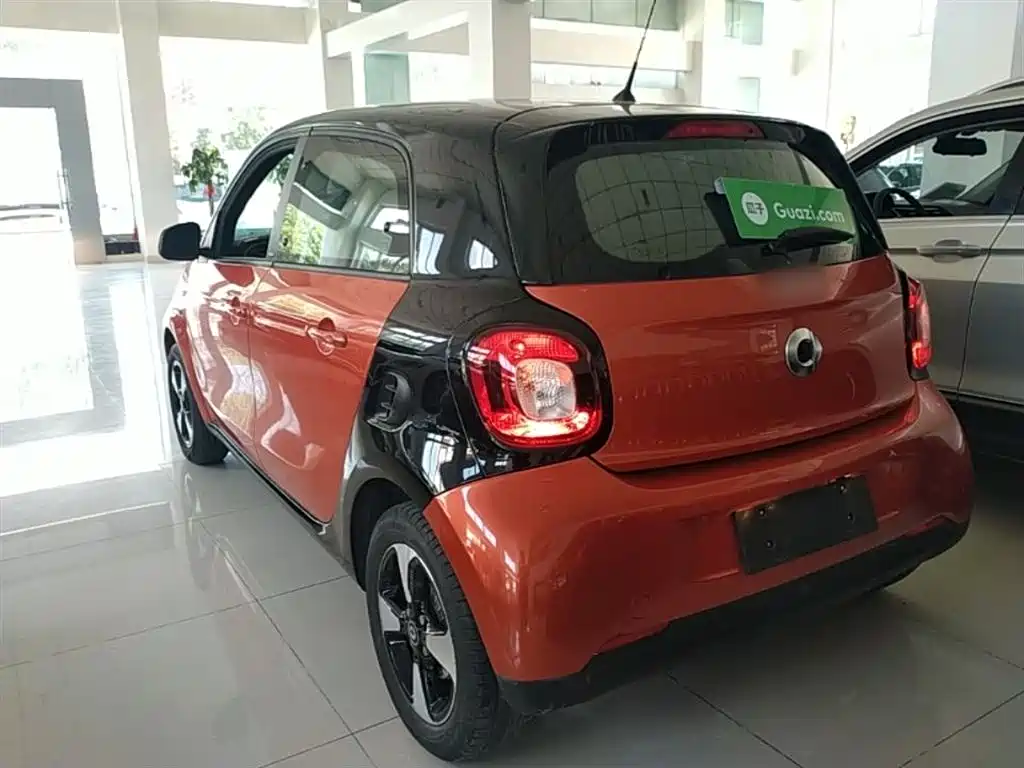 smart forfour 2018 2018 1.0L 52kW Passion Edition
