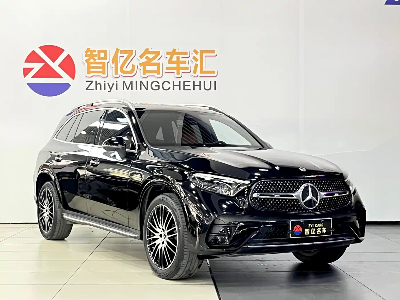 Mercedes-Benz GLC 2024 GLC 300 L 4MATIC Luxury 7-seater фото 3