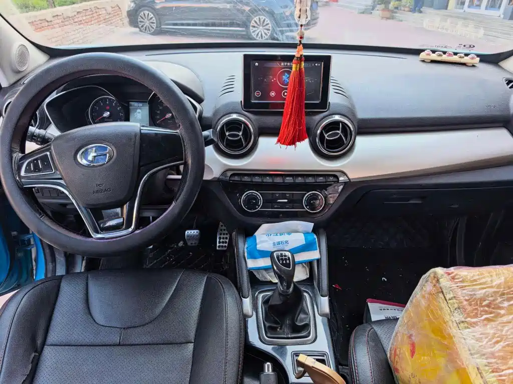 BAIC Changhe Q35 2018 2016 1.5L Manual Cool Edition