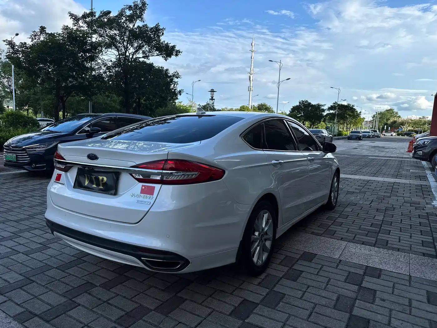 Фото 9 - Ford Mondeo