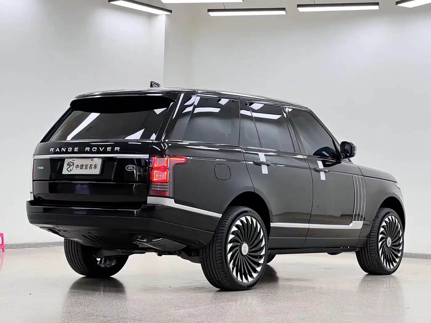 Land Rover Range Rover 2017 3.0 SC V6 Vogue фото 6