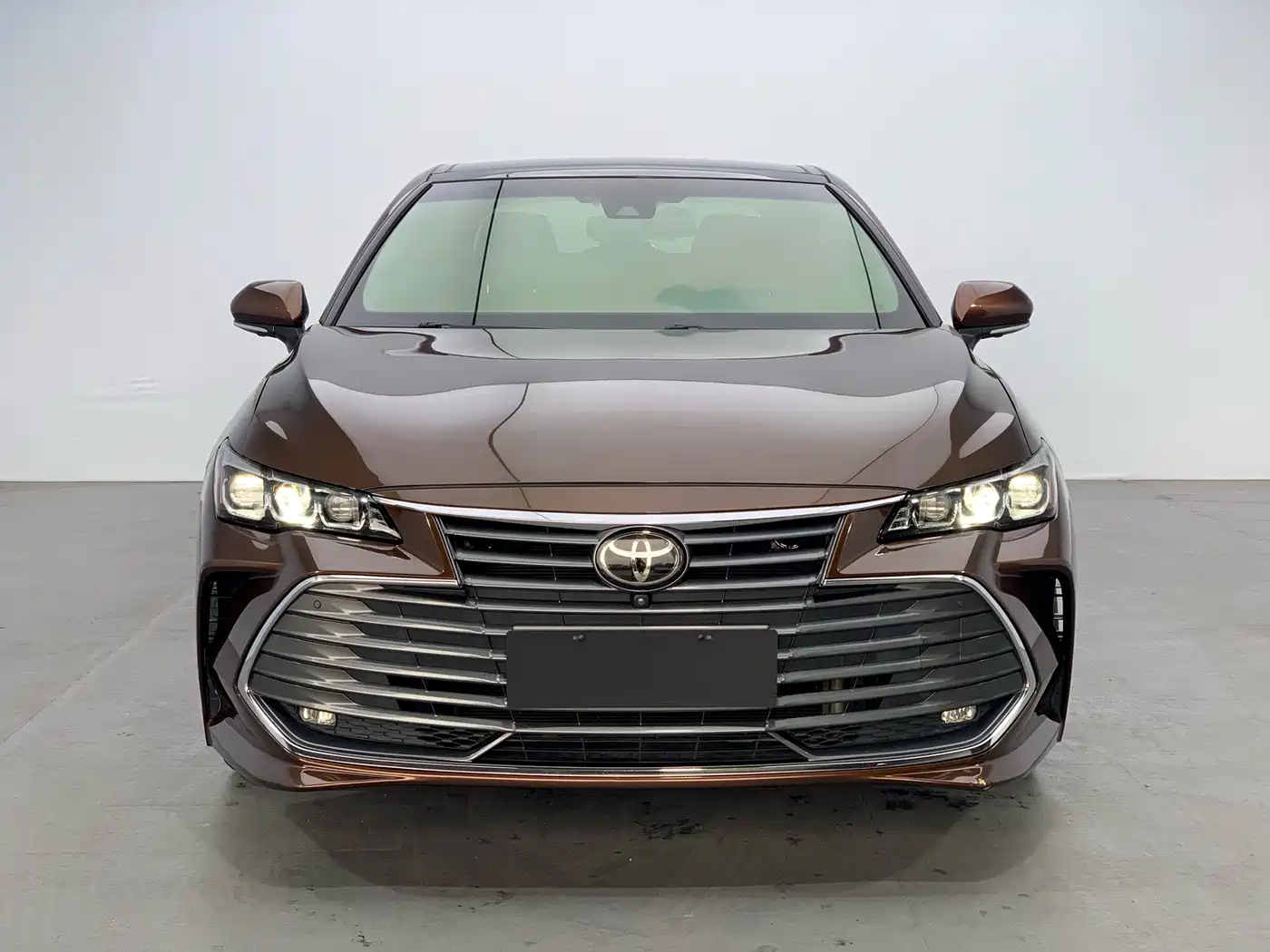 Toyota Avalon 2019 2.5L Touring Premium (China V) фото 2