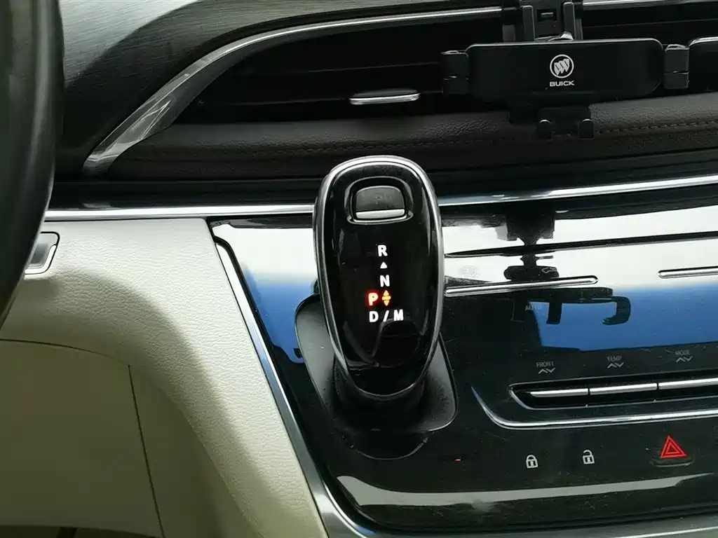 Buick GL8 2020 Model Land Business Class 652T Luxury фото 13