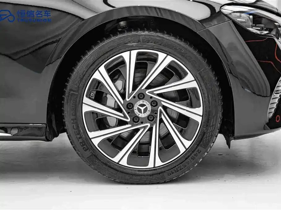 Mercedes-Benz E-Class 2024 Model E 300 L Luxury фото 11