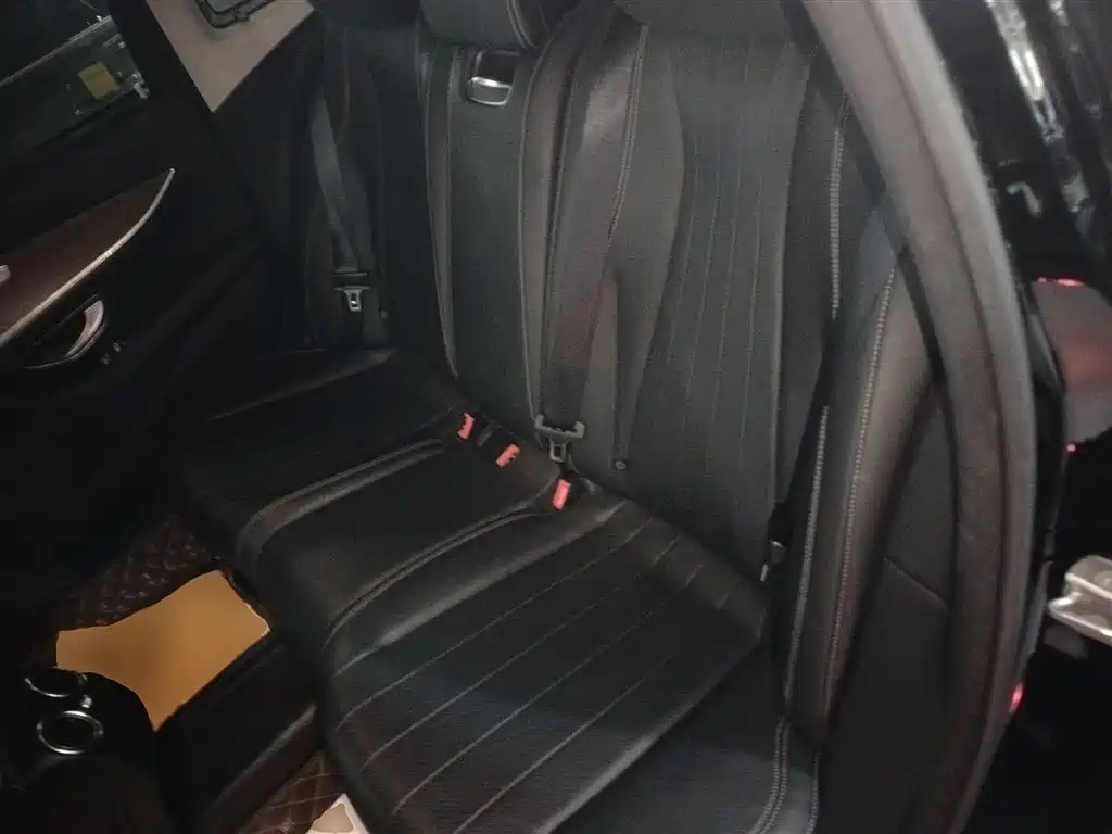 Mercedes-Benz E-Class 2016 E 300 L Luxury фото 14