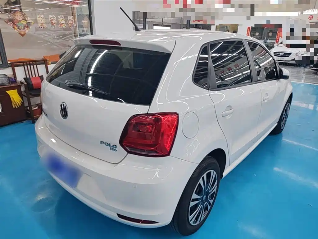 Volkswagen Polo 2016 1.6L Automatic Comfort фото 7