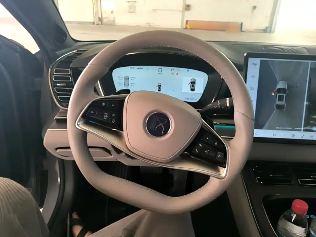 BYD Han 2025 2025 DM-i Smart Driving Edition 125KM LiDAR Flagship
