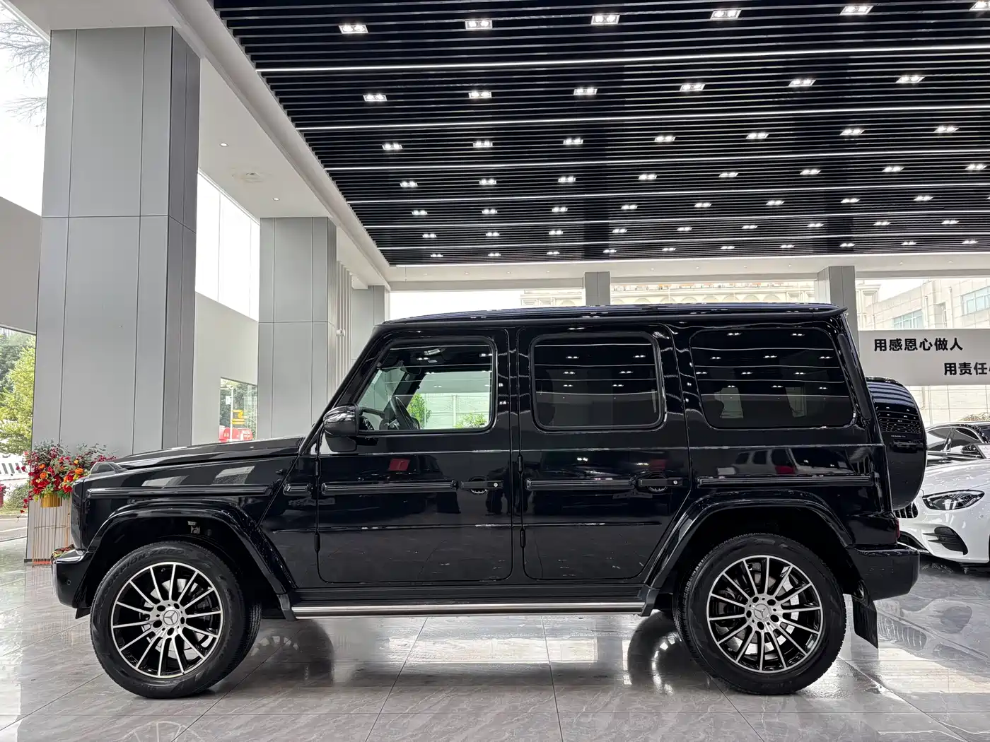 Mercedes-Benz G-Class 2023 G 500 фото 4