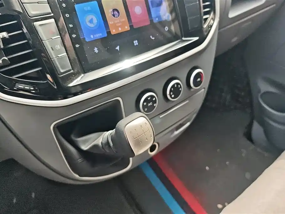 SAIC MAXUS XINTU V80