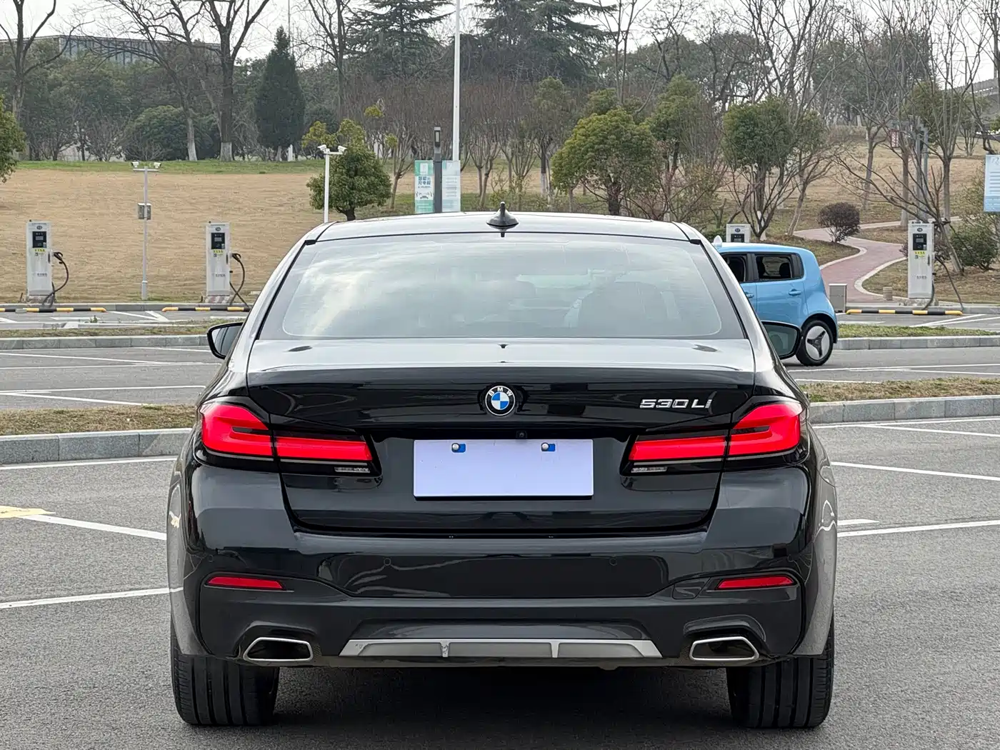 BMW 5 Series 2022 530Li Leading M Sport Package фото 17