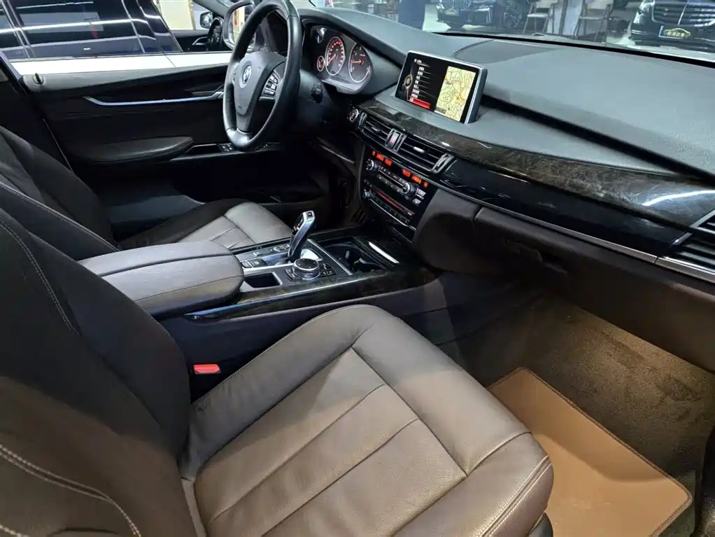 BMW X5 (Import) 2017 xDrive28i фото 10
