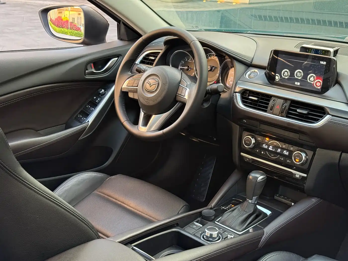 Mazda Atenza 2017 2.0L Skyactiv-G Luxury фото 9