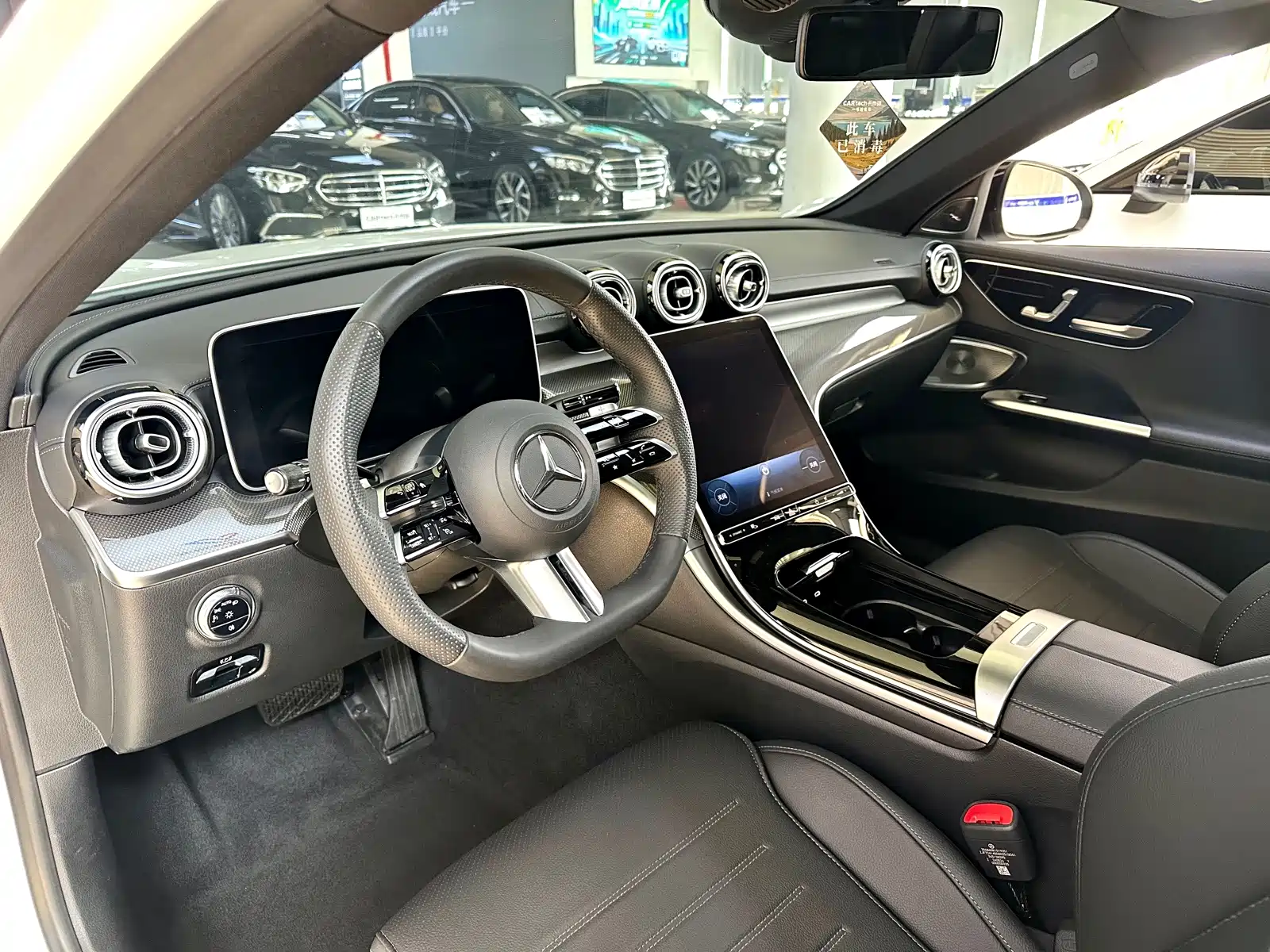 Фото 9 - Mercedes-Benz C-Class