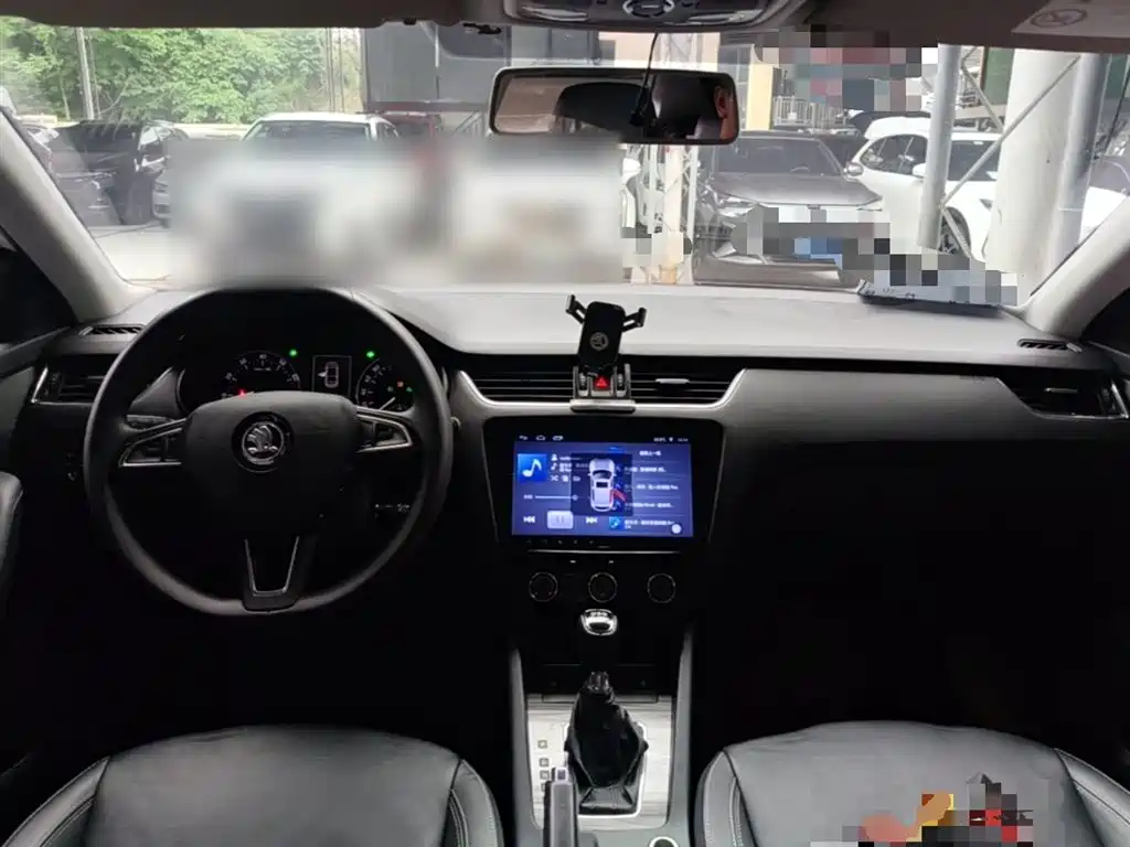 Škoda Octavia 2017 TSI280 DSG ZhiXing фото 10