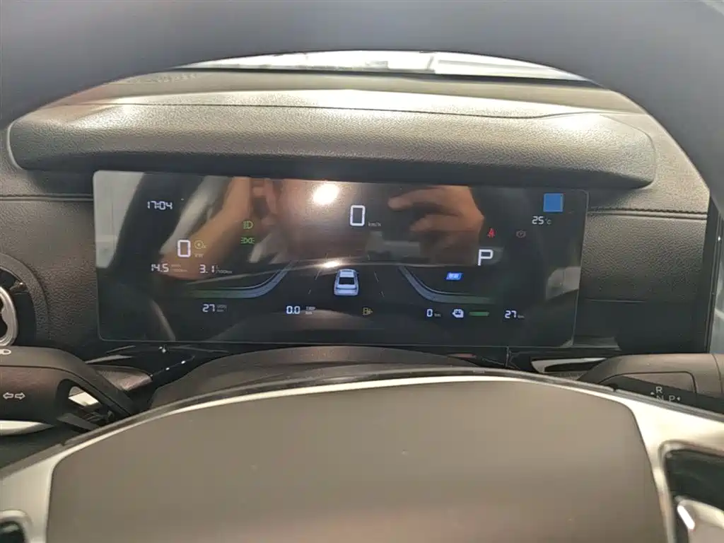 Geely Galaxy Galaxy Stellar 6 2025 60km Voyager Edition фото 12