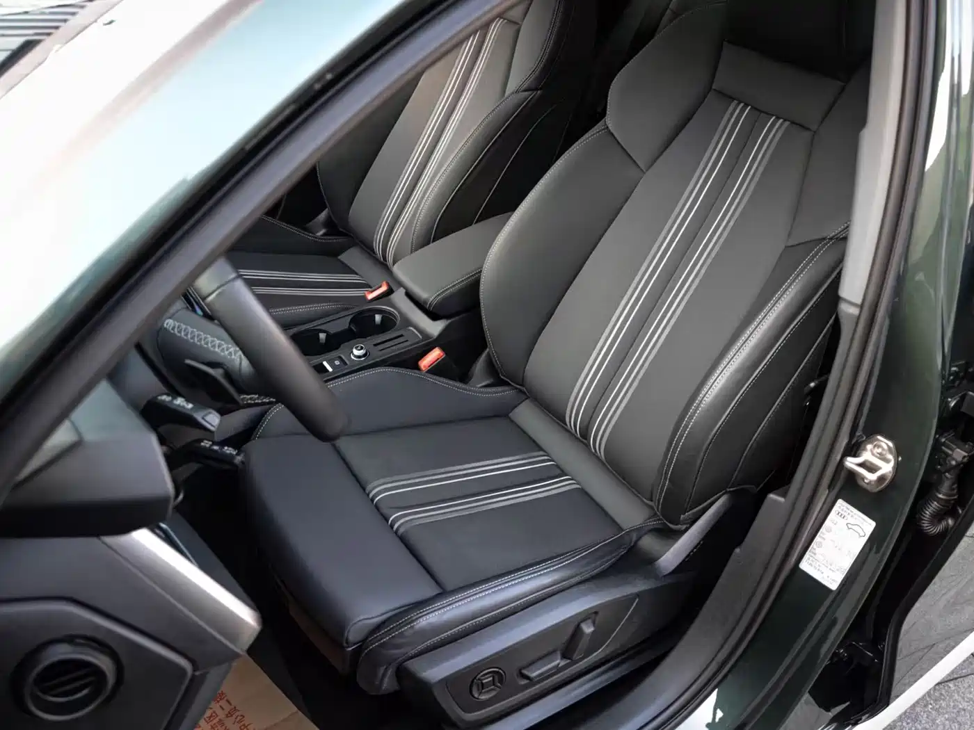 Audi A3 2024 Model Sportback 35 TFSI Fashion Sport фото 30