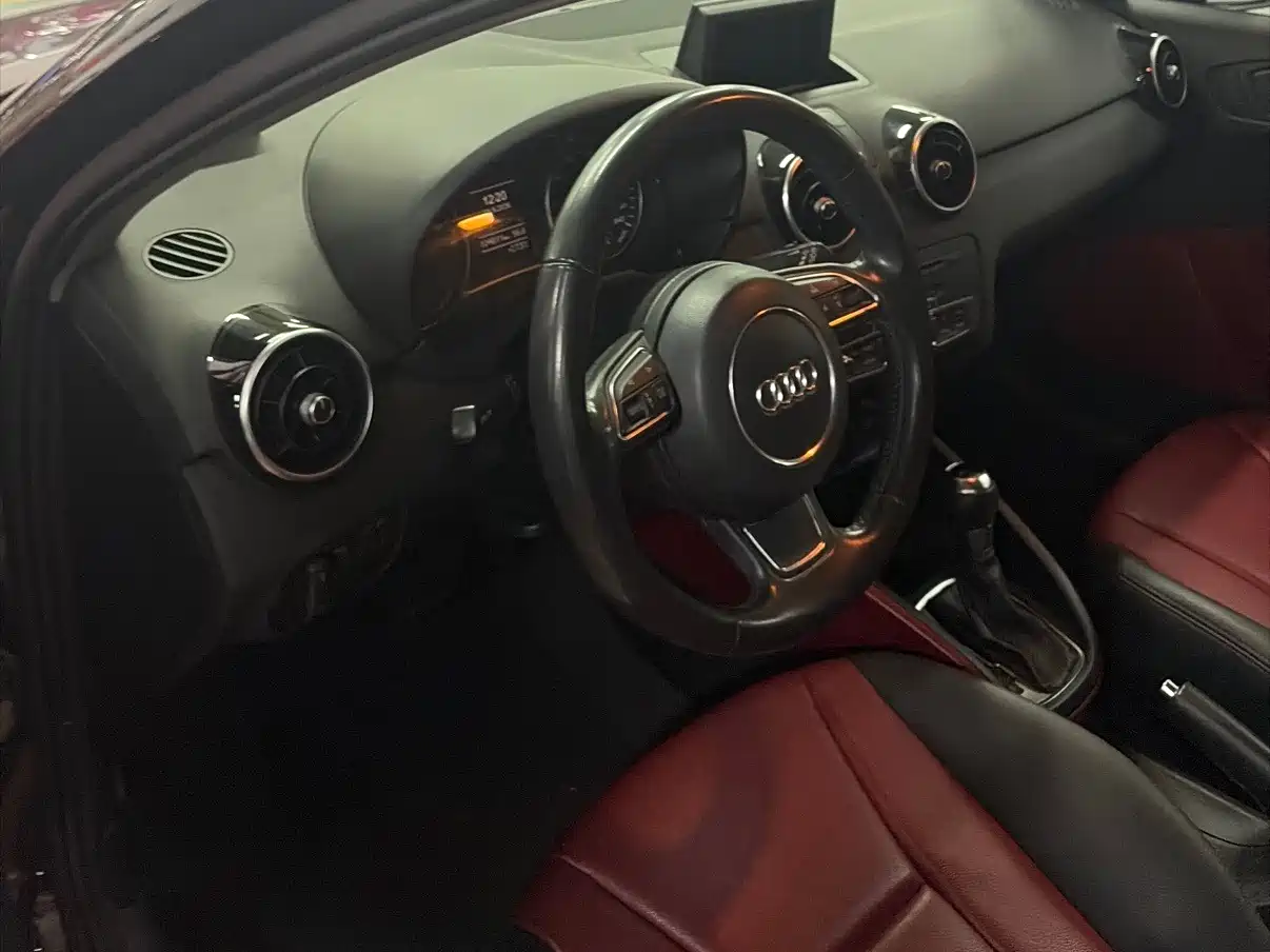 Audi A1 2012 2012 1.4 TFSI Ego