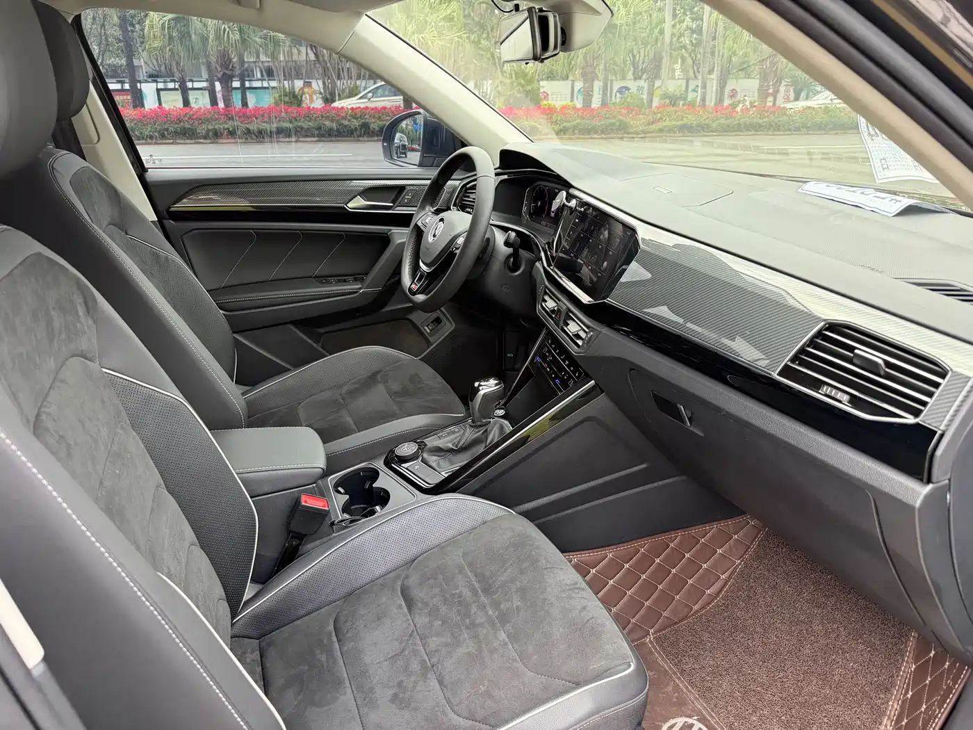 Volkswagen Tayron 2021 380TSI 4WD Luxury Smart Connect Pro фото 12
