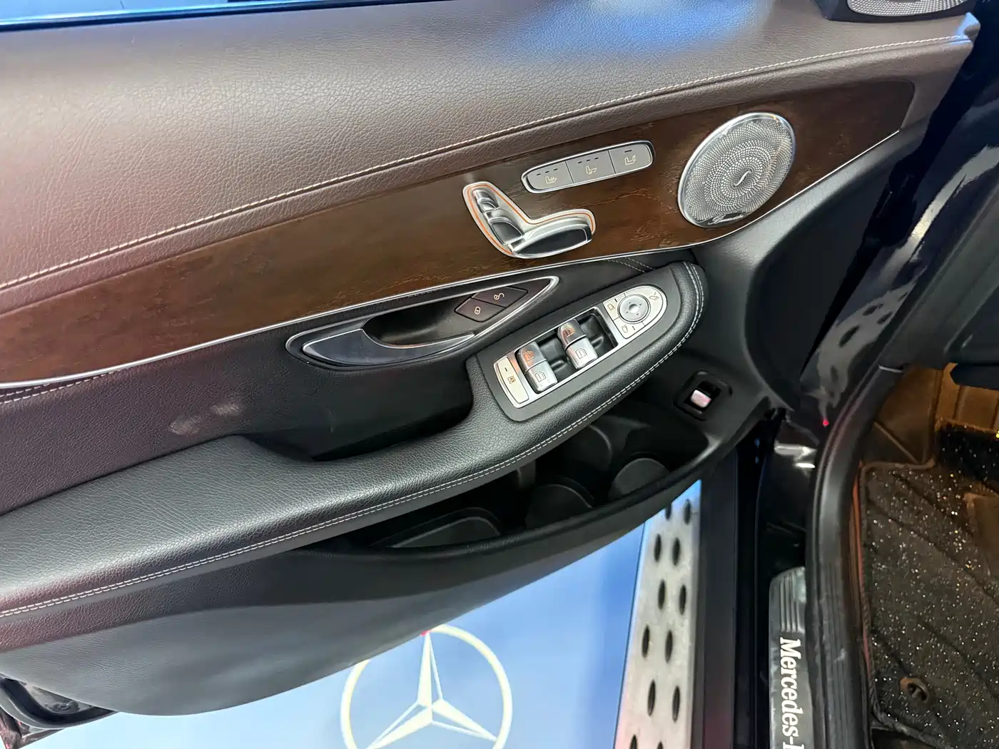 Mercedes-Benz GLC 2020 Facelift GLC 300 L 4MATIC Luxury фото 3