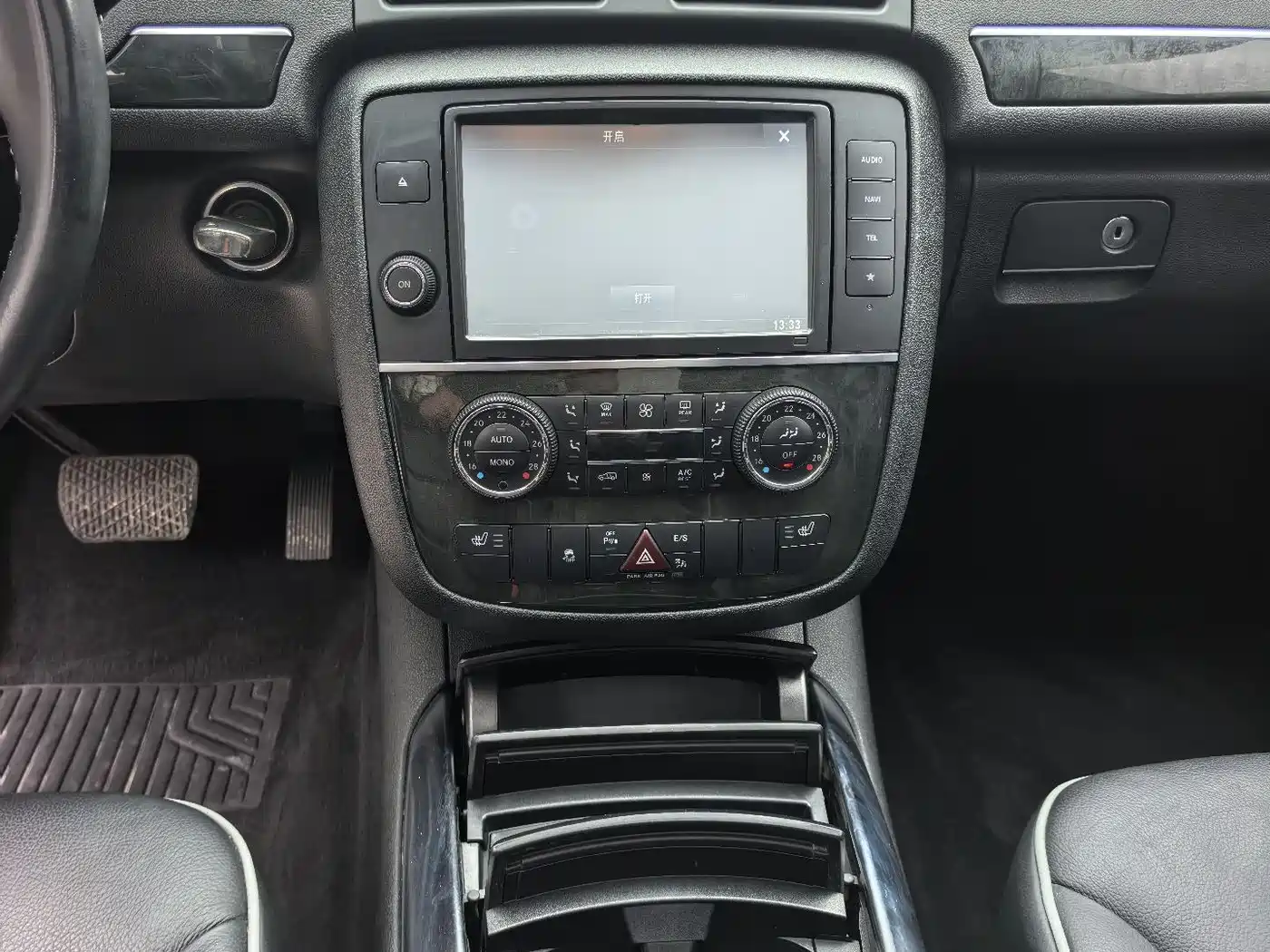 Mercedes-Benz R-Class 2017 R 320 4MATIC Business Collector's Edition фото 9