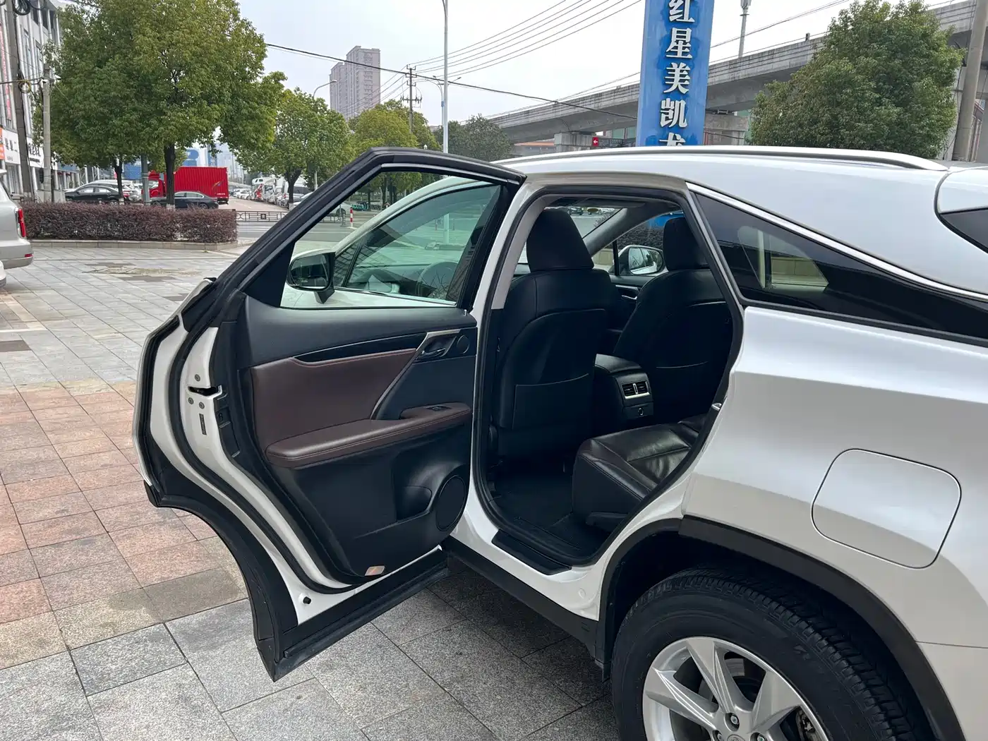 LEXUS RX