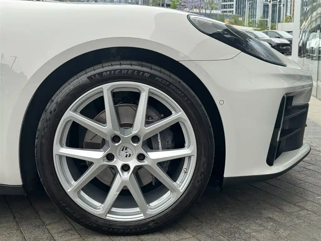 Porsche Panamera 2024 Panamera Executive Long Wheelbase 2.9T фото 12